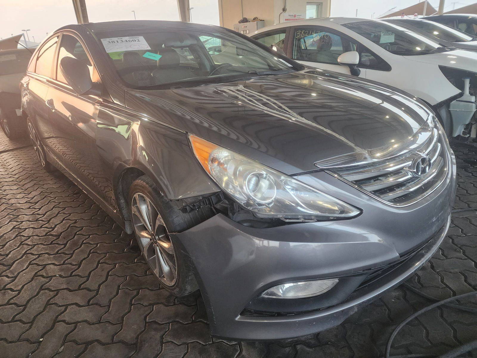 2014 HYUNDAI SONATA — 176598 Miles — Lot 38134602 — Souq - Marhaba Auctions Used Cars - Image 5