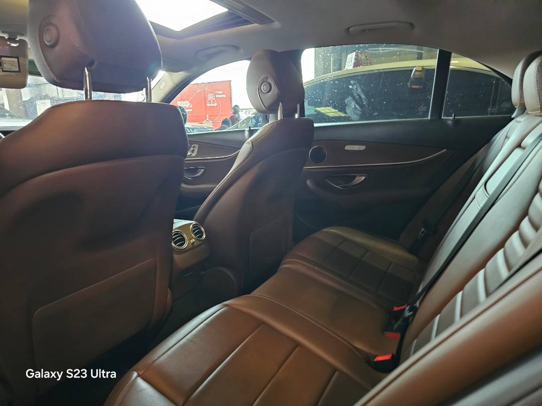 2018 MERCEDES BENZ E-300 — 245579 KM — Lot 40386 — Main - Marhaba Auctions Used Cars - Image 4