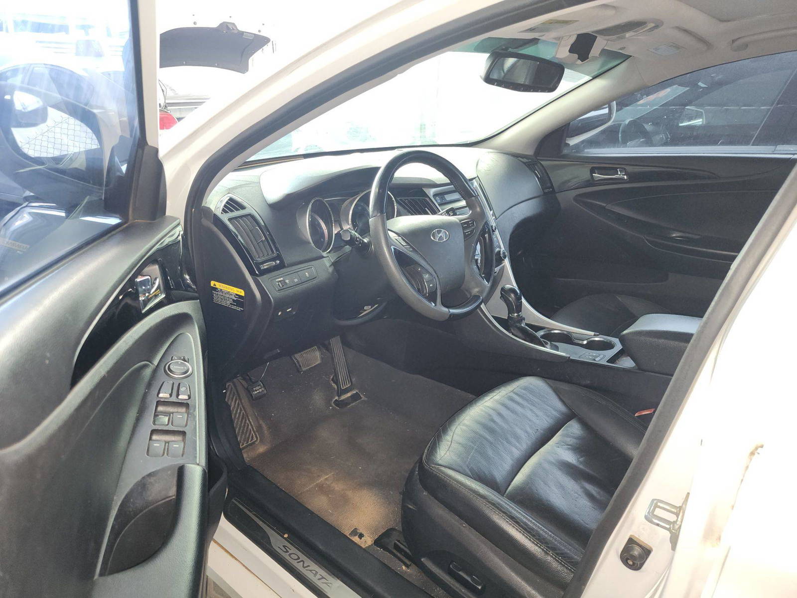 HYUNDAI SONATA 2012 - Marhaba Auction Used Cars - Image 9