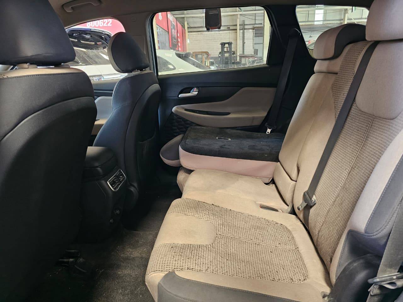 HYUNDAI SANTA FE 2022 - Marhaba Auction Used Cars - Image 9