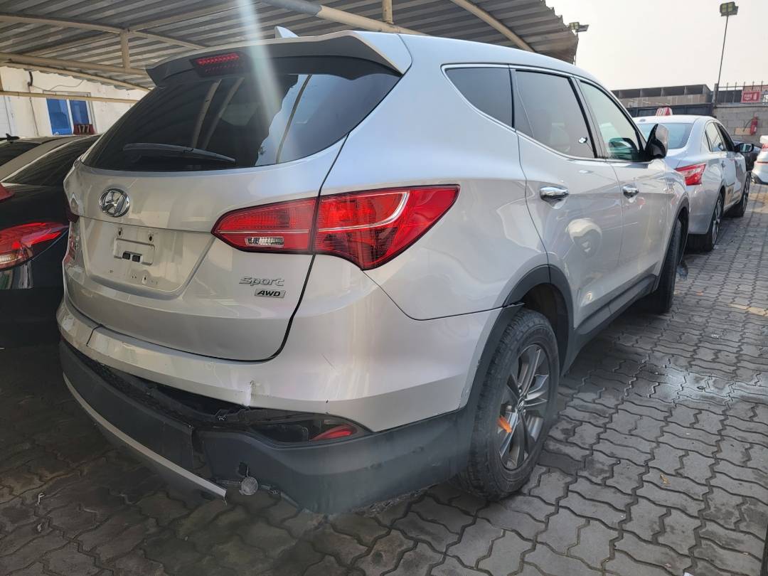 2014 HYUNDAI SANTA FE — 112248 Miles — Lot 20329 — Main - Marhaba Auctions Used Cars - Image 4