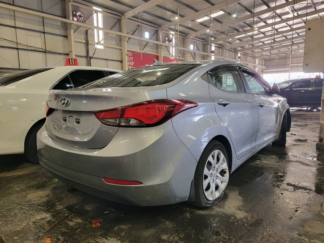 2015 HYUNDAI ELANTRA — 212300 KM — Lot H606426 — Main - Marhaba Auctions Used Cars - Image 3
