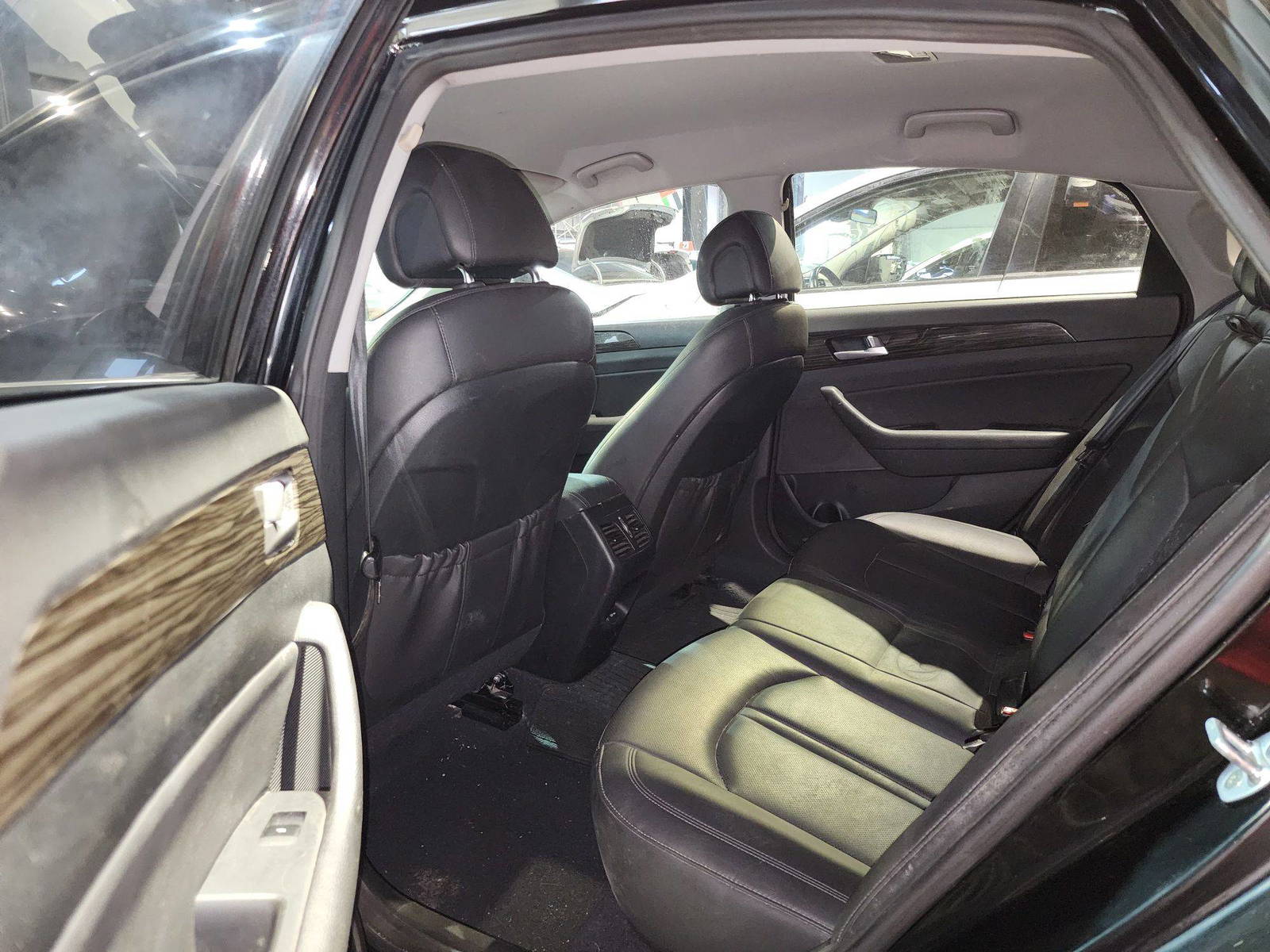 2015 HYUNDAI SONATA — 193237 KM — Lot 043057 — Main - Marhaba Auctions Used Cars - Image 7
