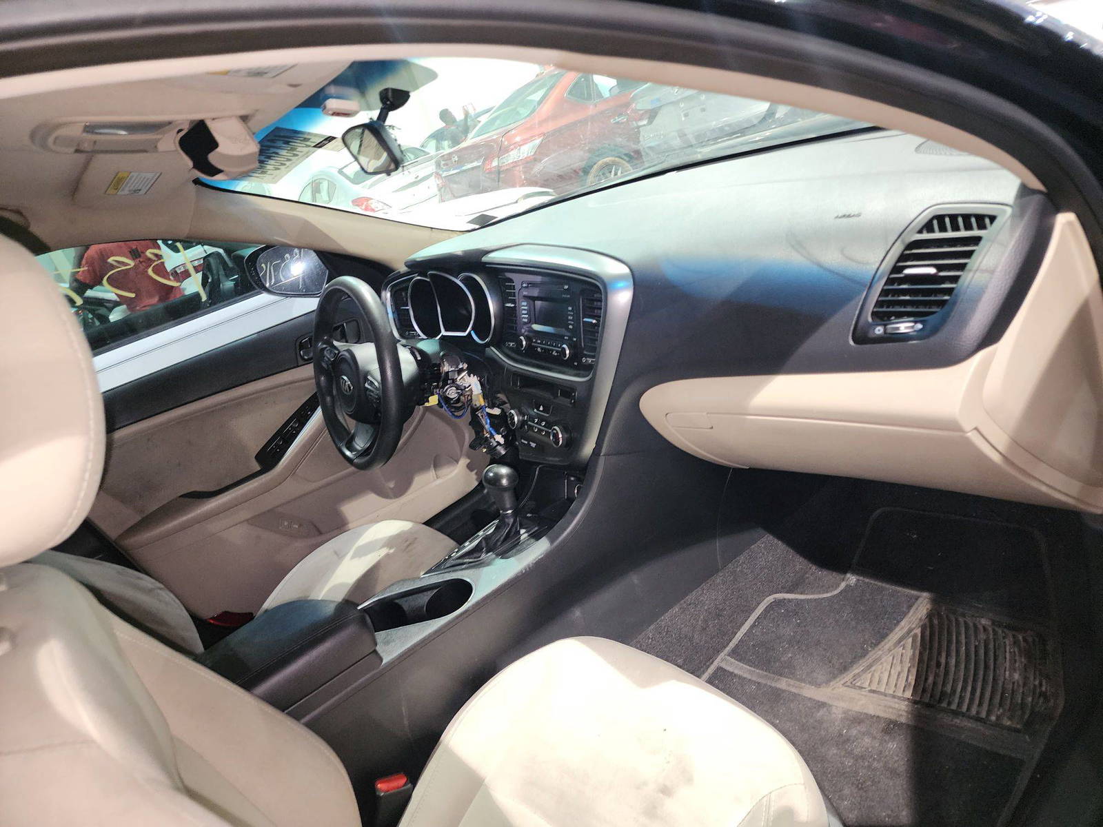 2015 KIA OPTIMA — 155715 Miles — Lot 46436594 — Souq - Marhaba Auctions Used Cars - Image 5