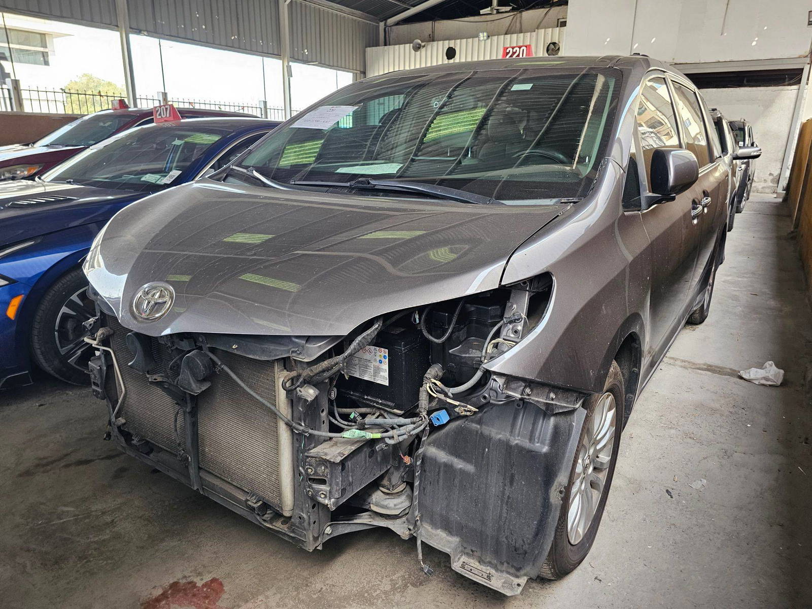 TOYOTA SIENNA 2011 - Marhaba Auction Used Cars - Image 6