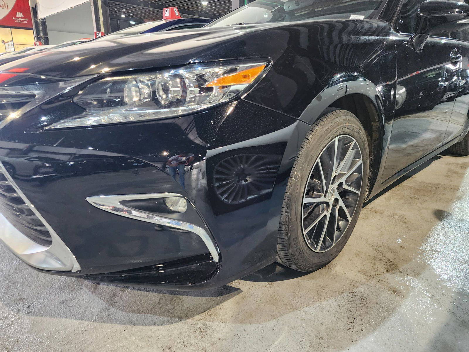 2016 LEXUS ES 350 — 86931 Miles — Lot 11227 — Al Quoz - Marhaba Auctions Used Cars - Image 13