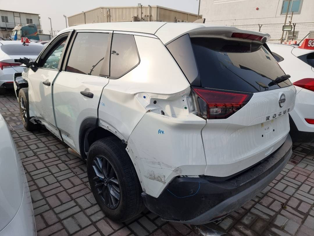 2023 NISSAN ROGUE — 26910 Miles — Lot 215487 — Souq - Marhaba Auctions Used Cars - Image 4