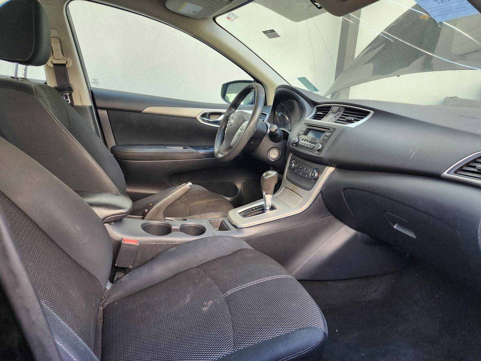 2015 NISSAN SENTRA — 171044 Miles — Lot 64001124 — Al Quoz - Marhaba Auctions Used Cars - Image 9