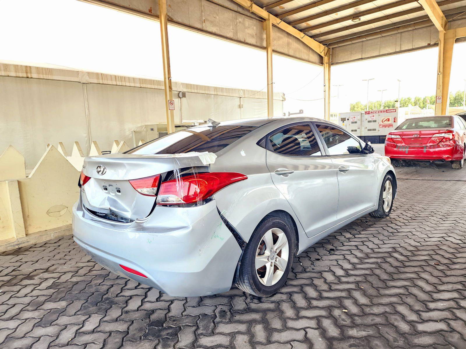 2013 HYUNDAI ELANTRA — 182483 Miles — Lot 70837274 — Souq - Marhaba Auctions Used Cars - Image 4