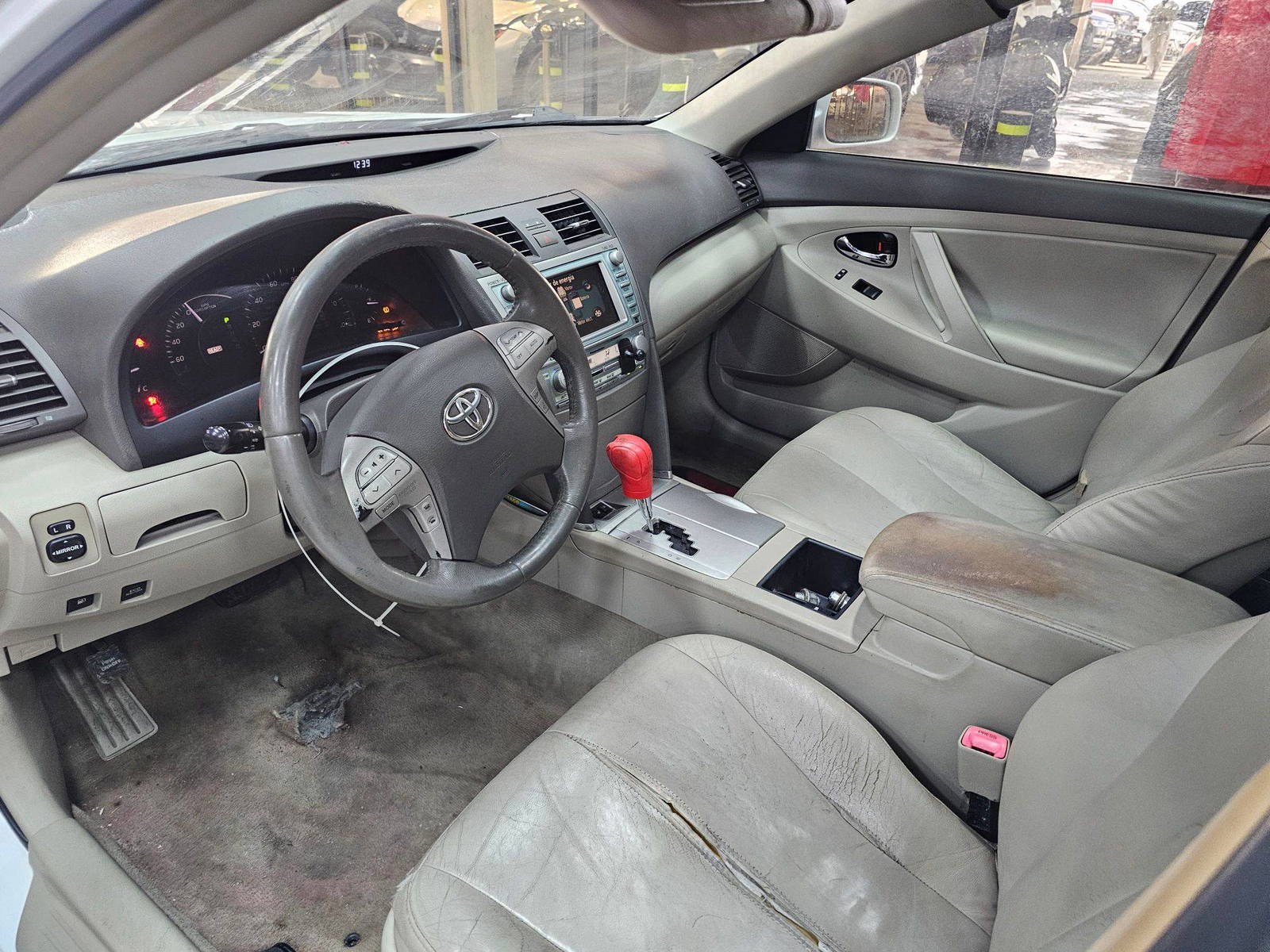 2007 TOYOTA CAMRY — 208270 Miles — Lot 80188035 — Main - Marhaba Auctions Used Cars - Image 8