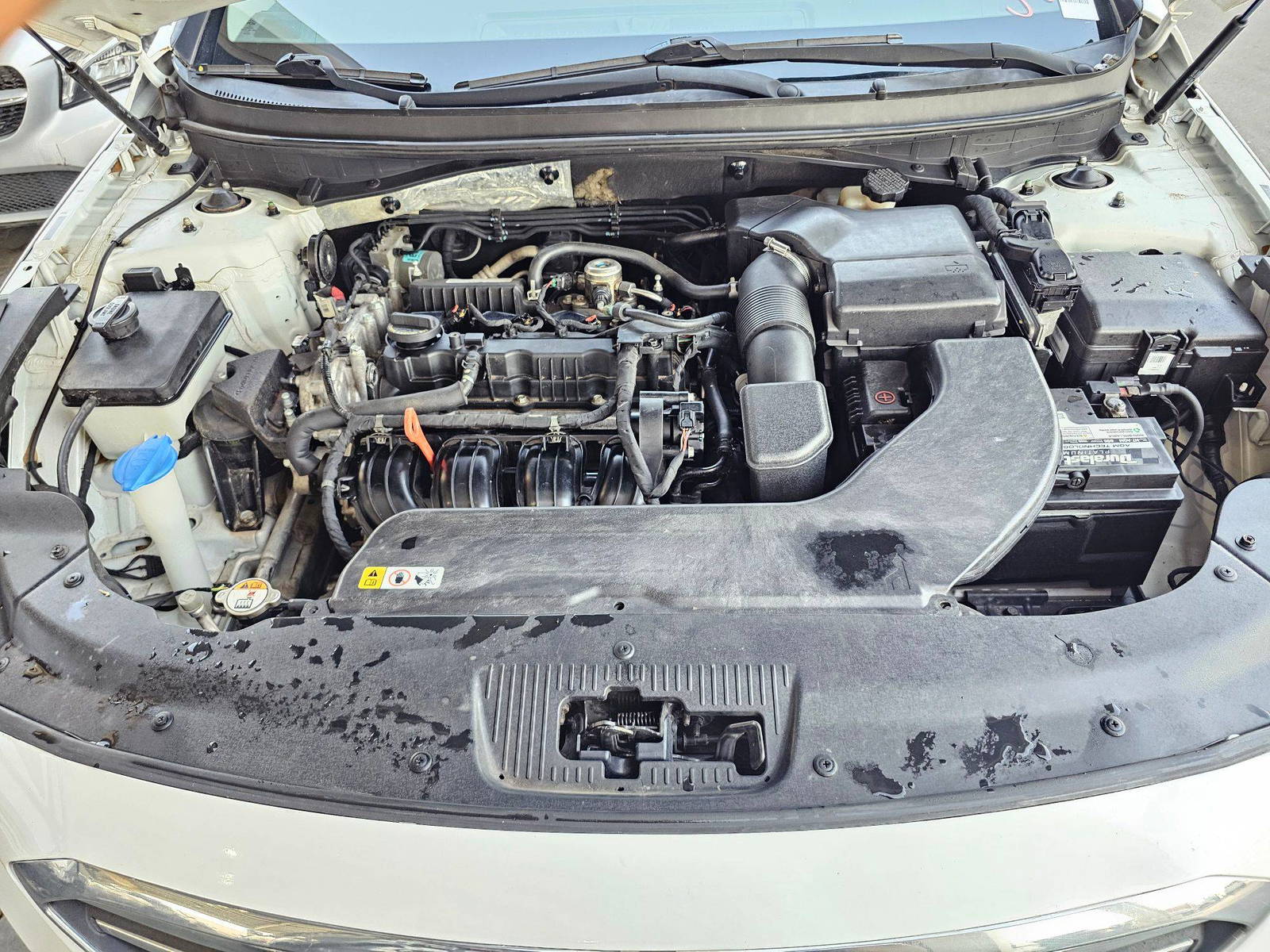2015 HYUNDAI SONATA — 174300 Miles — Lot FH026126 — Main - Marhaba Auctions Used Cars - Image 11