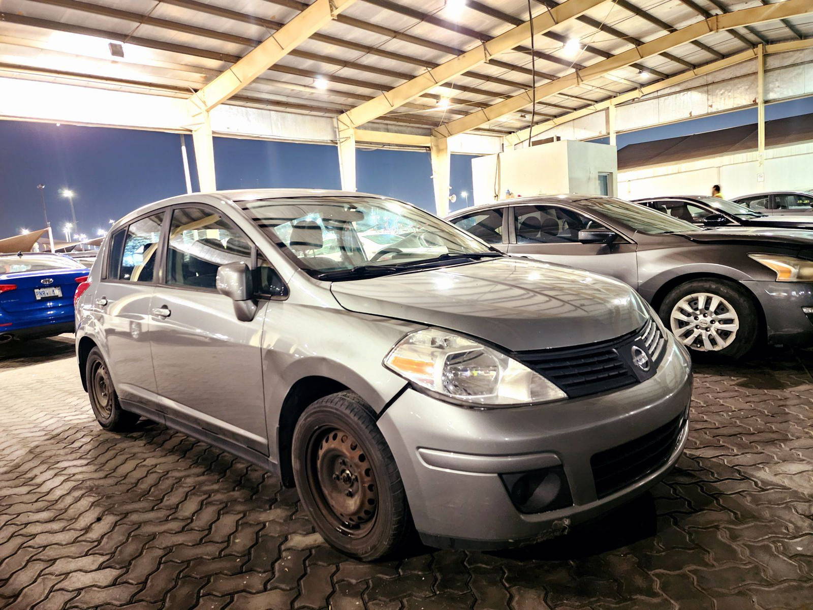 2011 NISSAN VERSA — 228369 Miles — Lot 40216183 — Souq - Marhaba Auctions Used Cars - Image 4