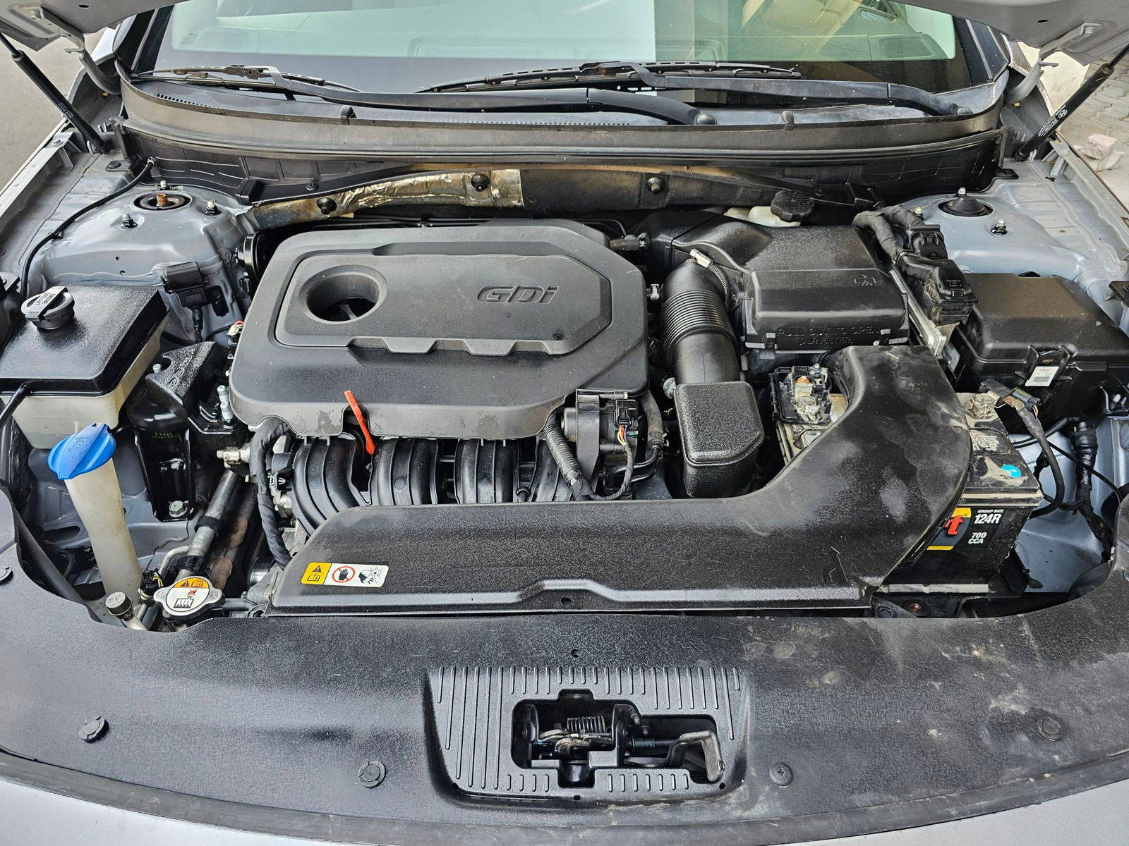 2016 HYUNDAI SONATA — 194118 Miles — Lot GH281690 — Souq - Marhaba Auctions Used Cars - Image 11