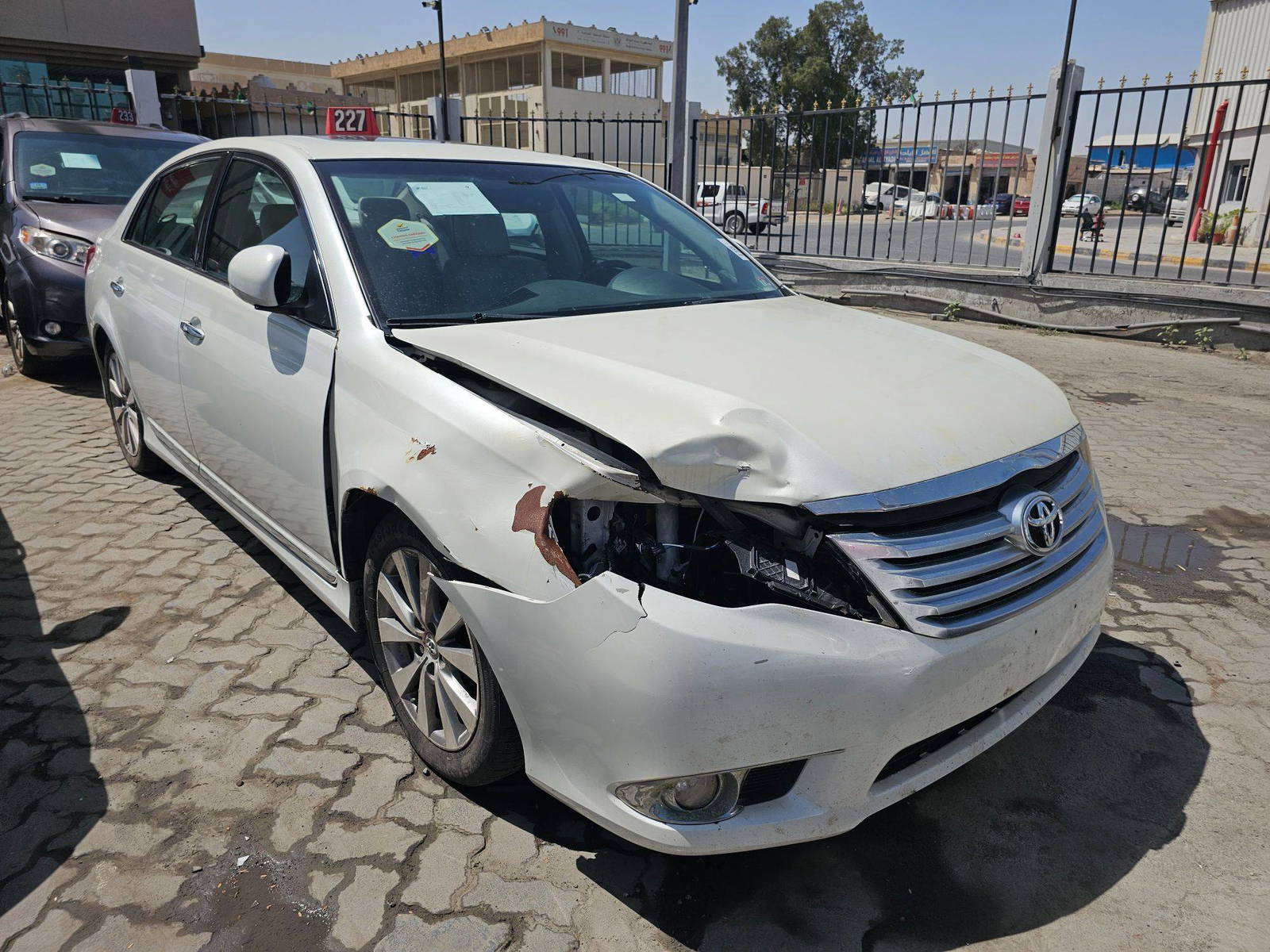 TOYOTA AVALON 2011 - Marhaba Auction Used Cars - Image 4