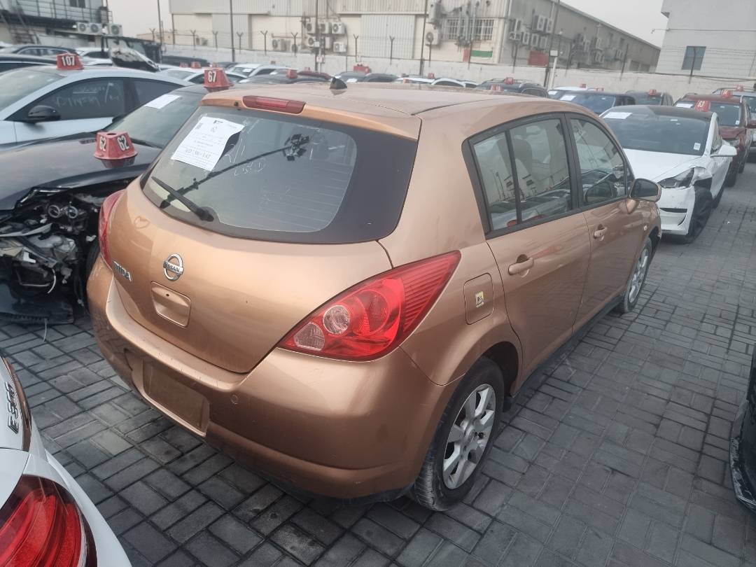 2011 NISSAN TIDA — 142109 KM — Lot M013050 — Ind. 12 - Marhaba Auctions Used Cars - Image 5