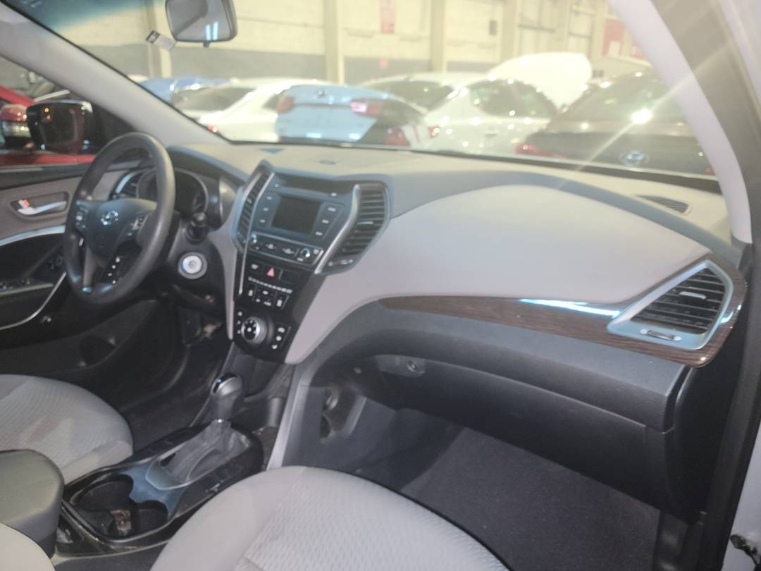 2017 HYUNDAI SANTA FE — 91080 Miles — Lot 38121128 - Marhaba Auctions Used Cars - Image 6