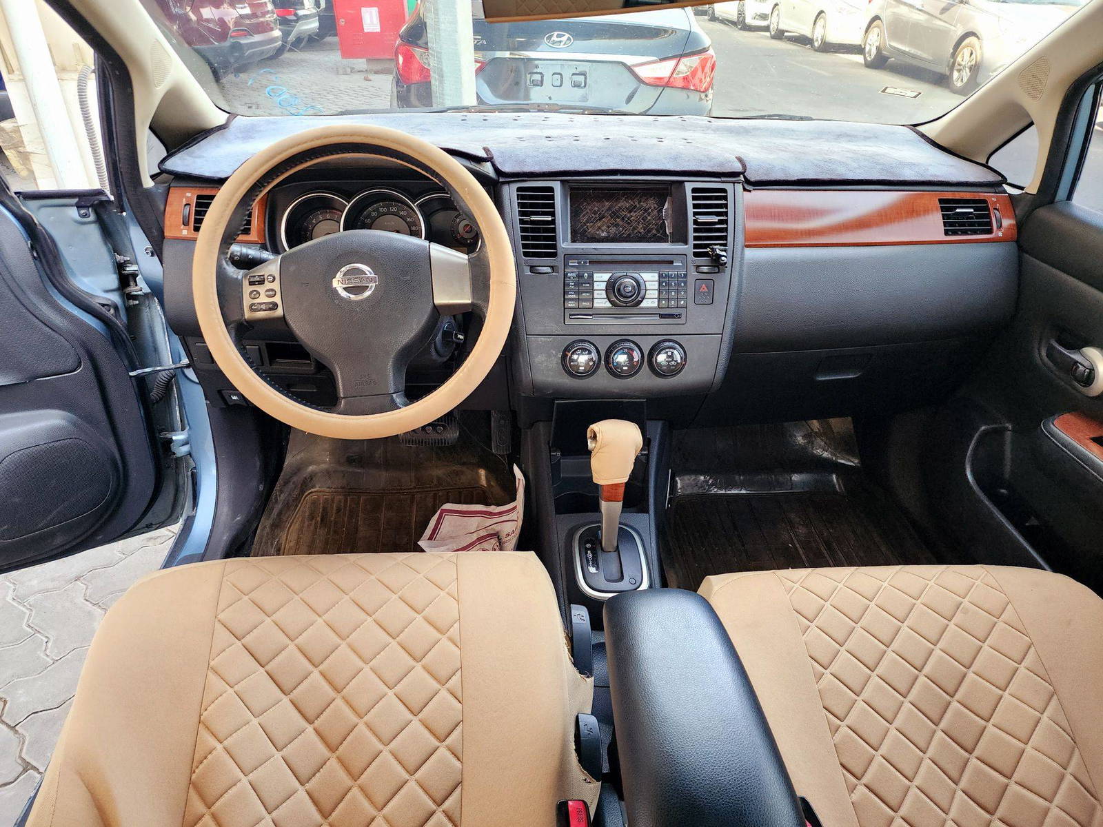 2007 NISSAN TIDA — 196377 KM — Lot 1ESM0037 — Souq - Marhaba Auctions Used Cars - Image 7