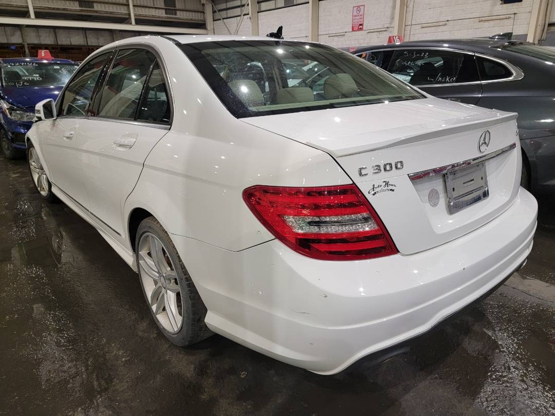 2013 MERCEDES BENZ C300 — 88541 Miles — Lot 36013798 - Marhaba Auctions Used Cars - Image 3