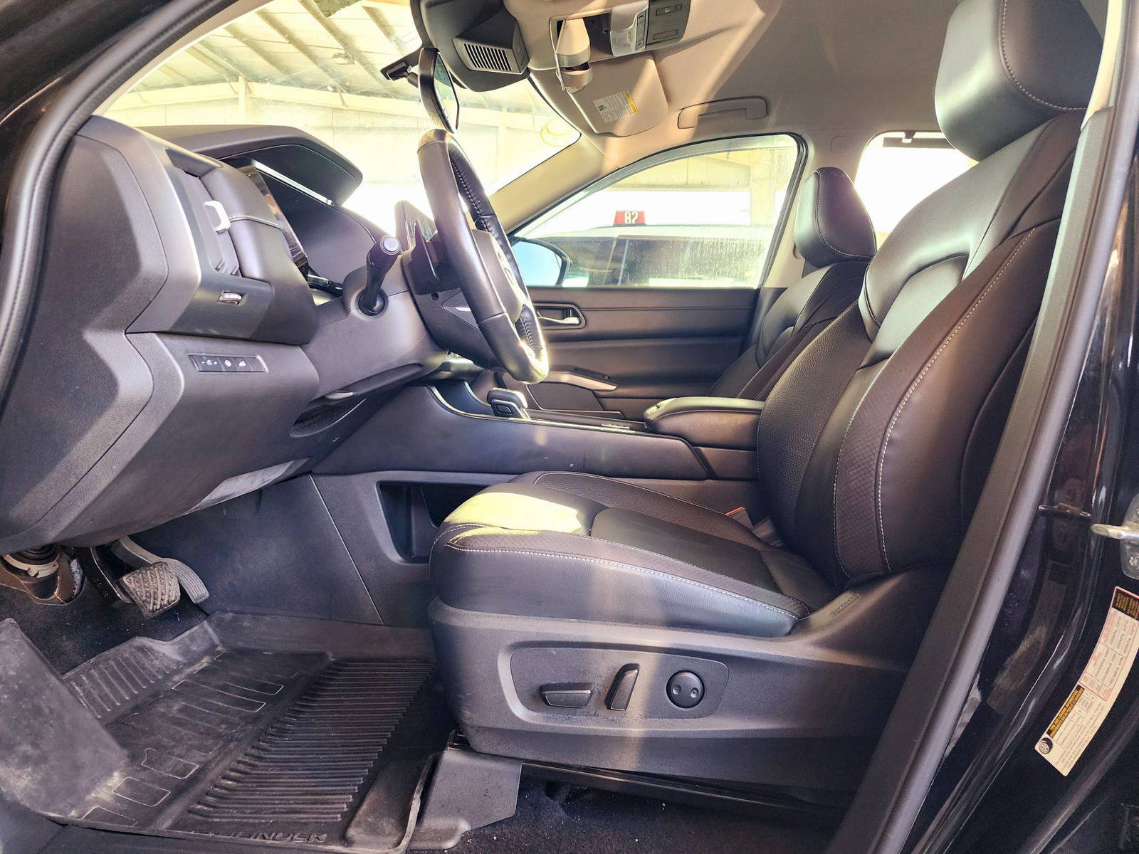 2022 NISSAN PATHFINDER — 70659 Miles — Lot C208479 — Souq - Marhaba Auctions Used Cars - Image 8