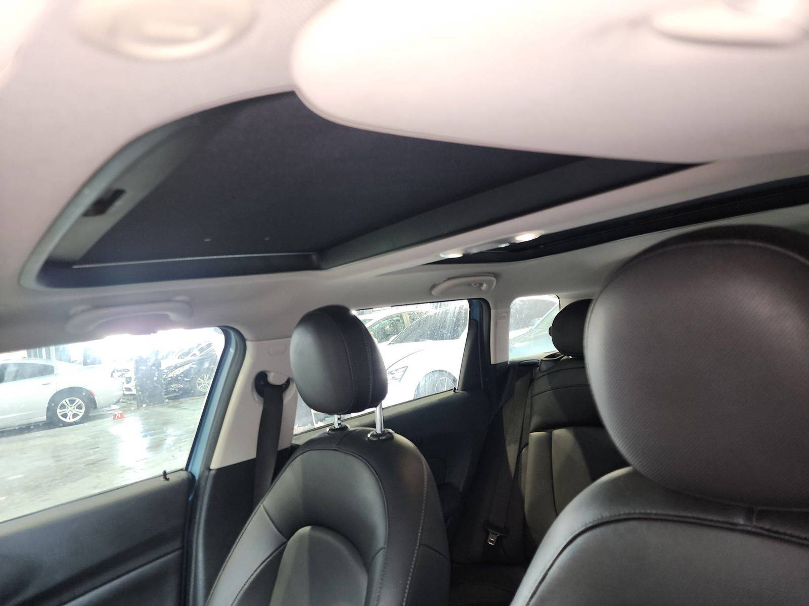 MINI COOPER CLUBMAN 2017 - Marhaba Auction Used Cars - Image 9