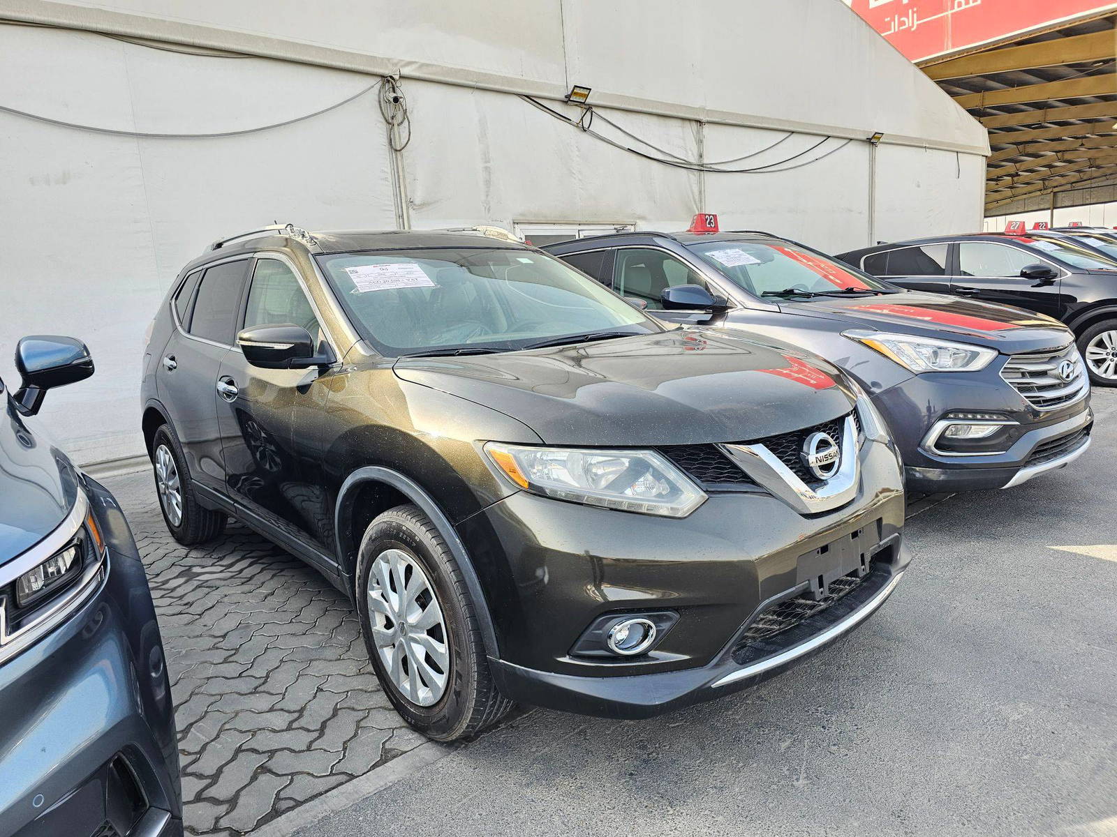 2015 NISSAN ROGUE — 299543 KM — Lot 7FC758658 — Souq - Marhaba Auctions Used Cars - Image 4