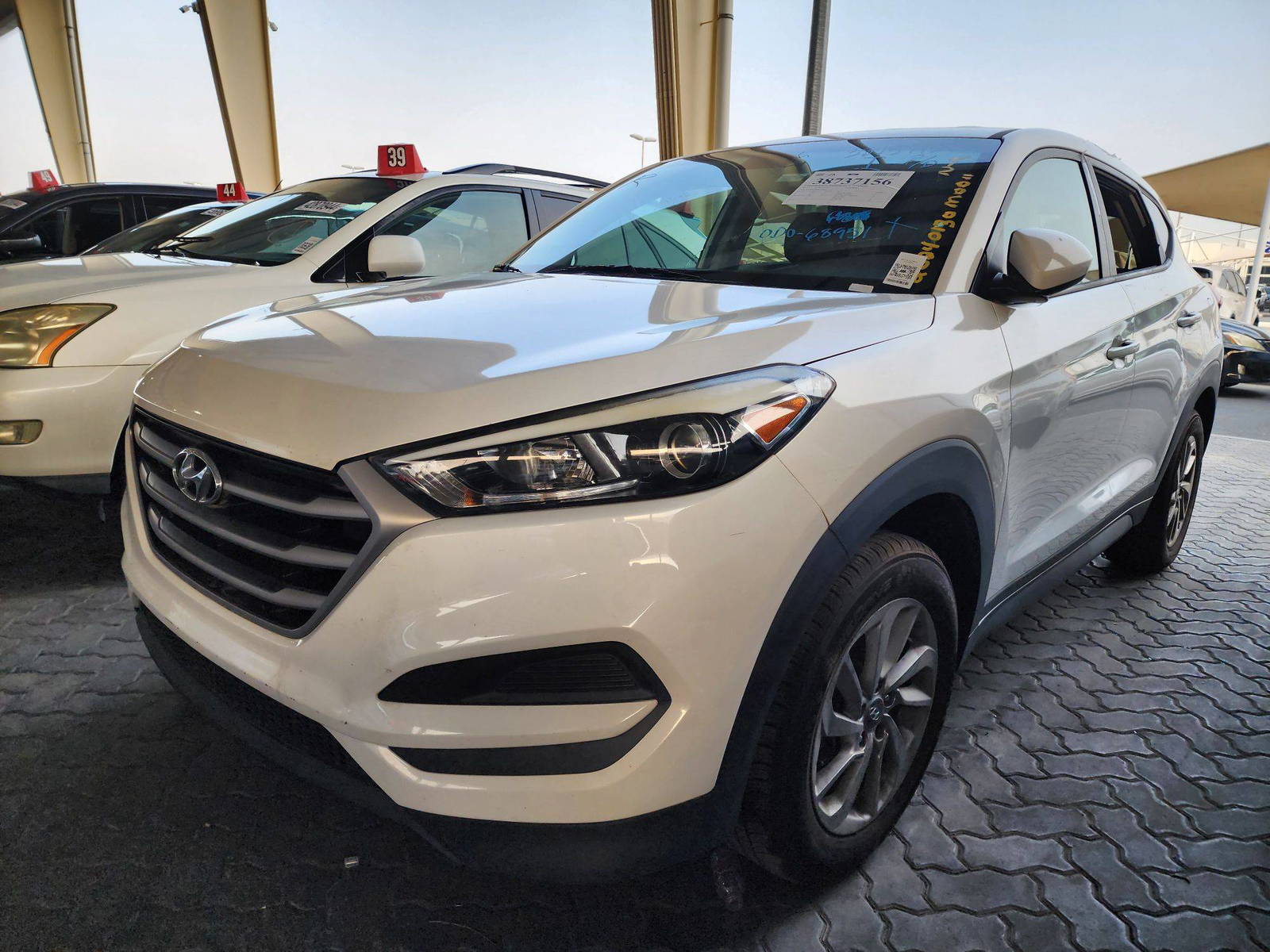 2017 HYUNDAI TUCSON — 68951 Miles — Lot 38737156 — Souq - Marhaba Auctions Used Cars - Image 8