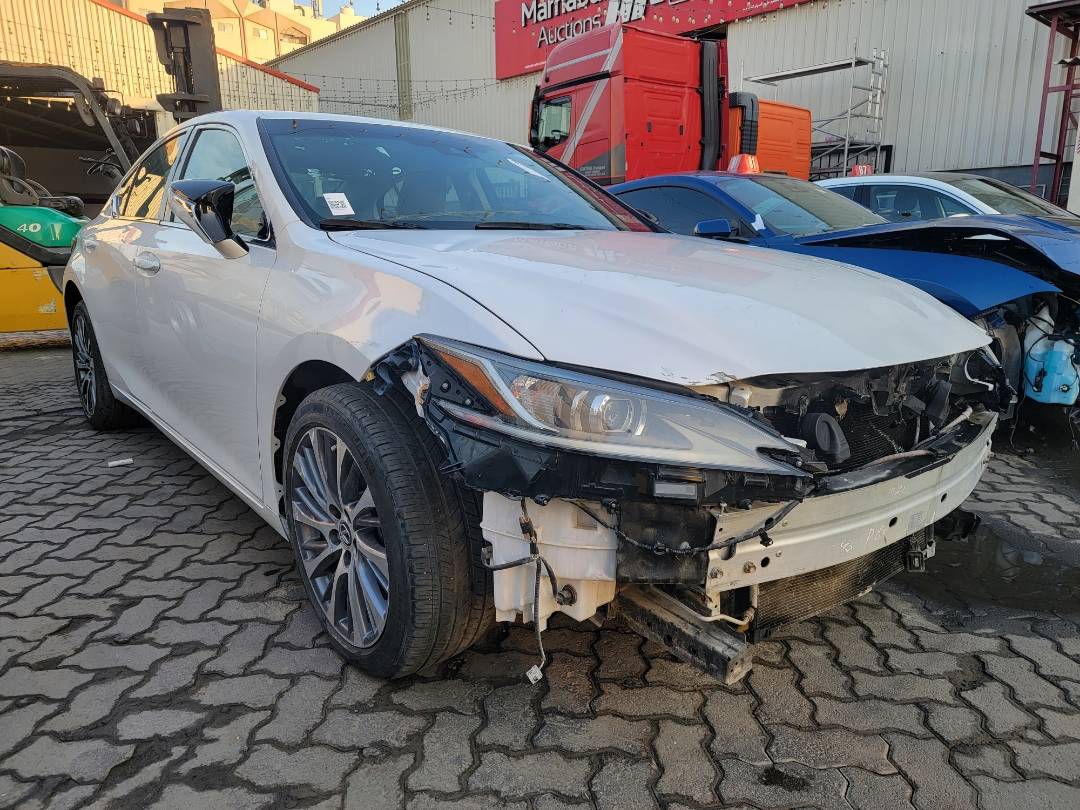 2021 LEXUS ES 250 — 21863 Miles — Lot MU003589 — Main - Marhaba Auctions Used Cars - Image 4