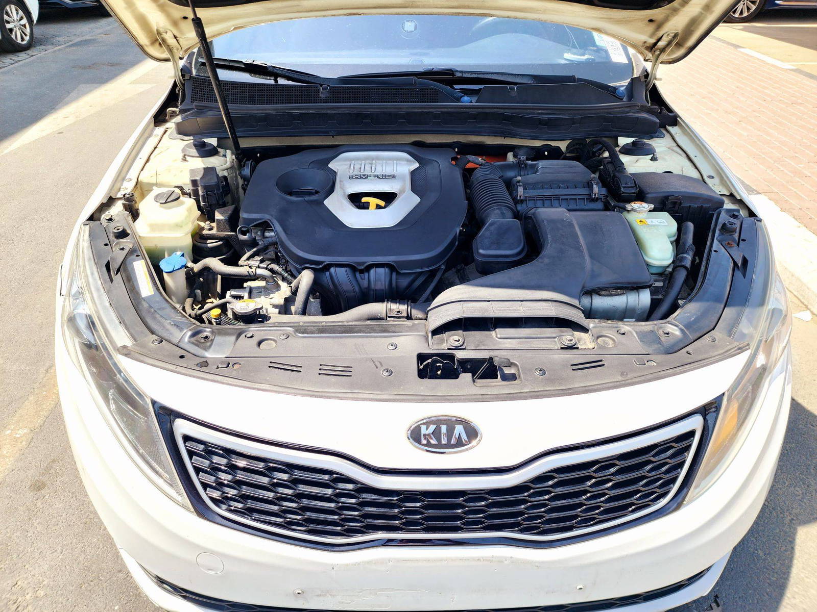 2013 KIA K5 — 205596 KM — Lot 020430 — Souq - Marhaba Auctions Used Cars - Image 10