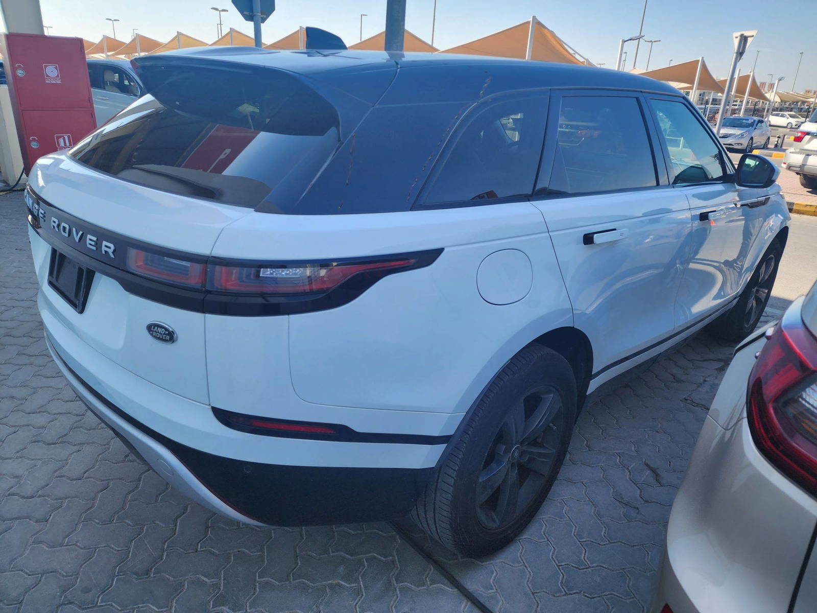 2020 LAND ROVER RANGE ROVER VELAR — 22256 Miles — Lot 290609 - Marhaba Auctions Used Cars - Image 4