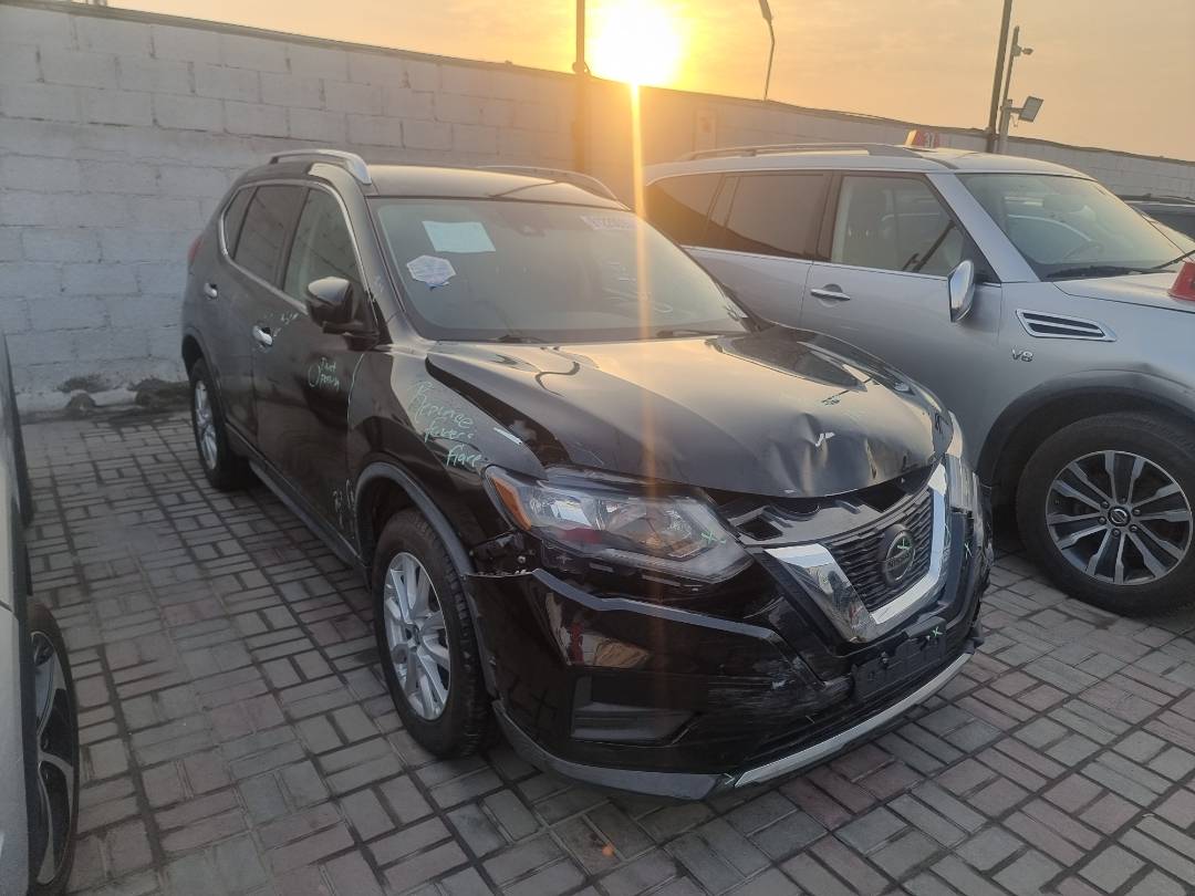 NISSAN ROGUE 2019 view 2