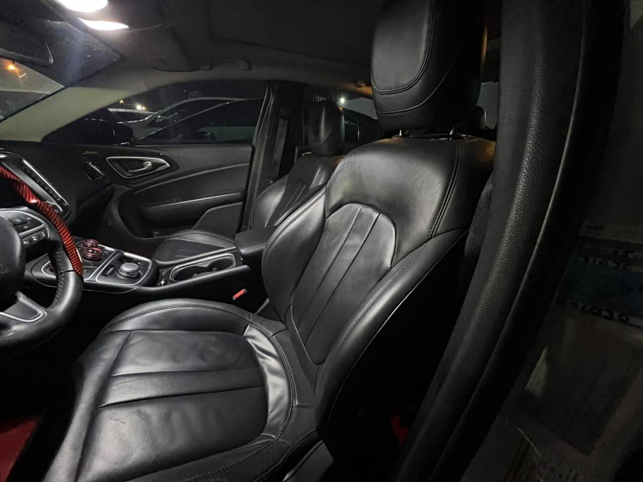 2015 CHRYSLER 200 — Lot N672082 - Marhaba Auctions Used Cars - Image 4