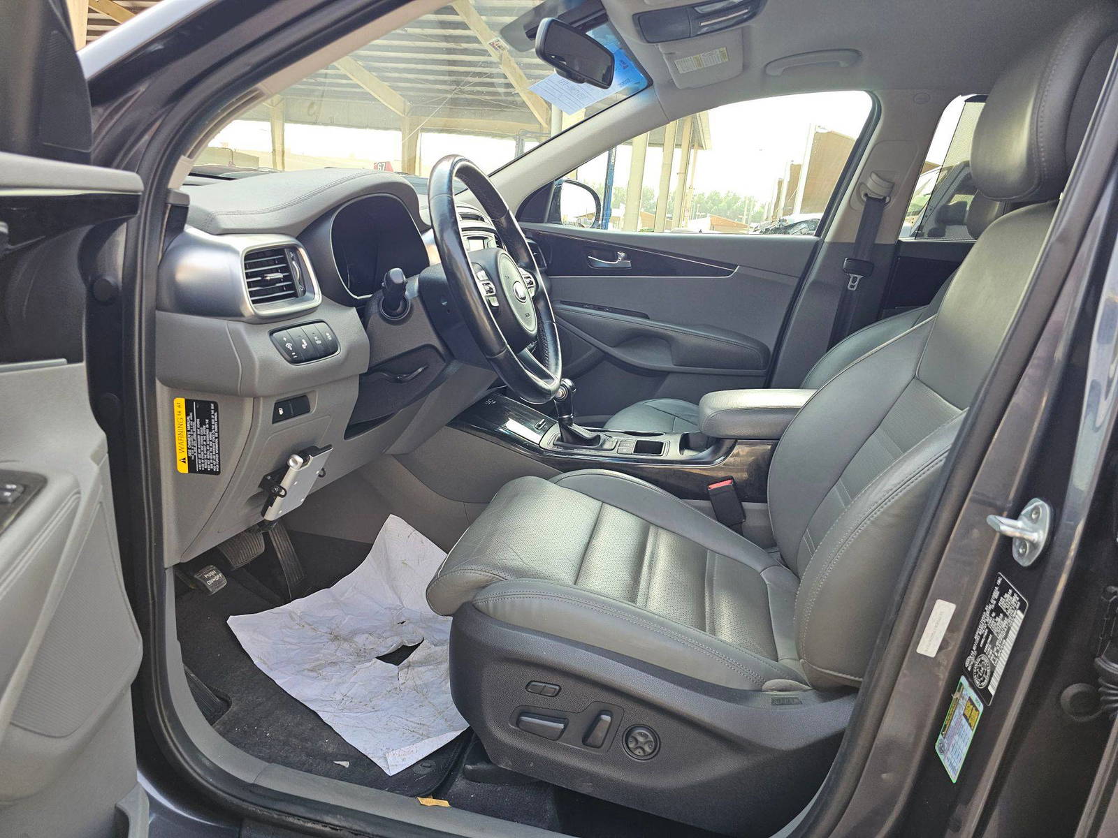 2016 KIA SORENTO — 163793 KM — Lot GG067074 — Souq - Marhaba Auctions Used Cars - Image 8