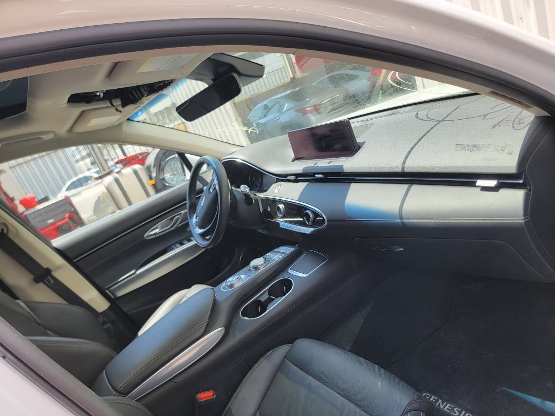 2022 GENESIS GV70 — 28657 Miles — Lot 064137 - Marhaba Auctions Used Cars - Image 6