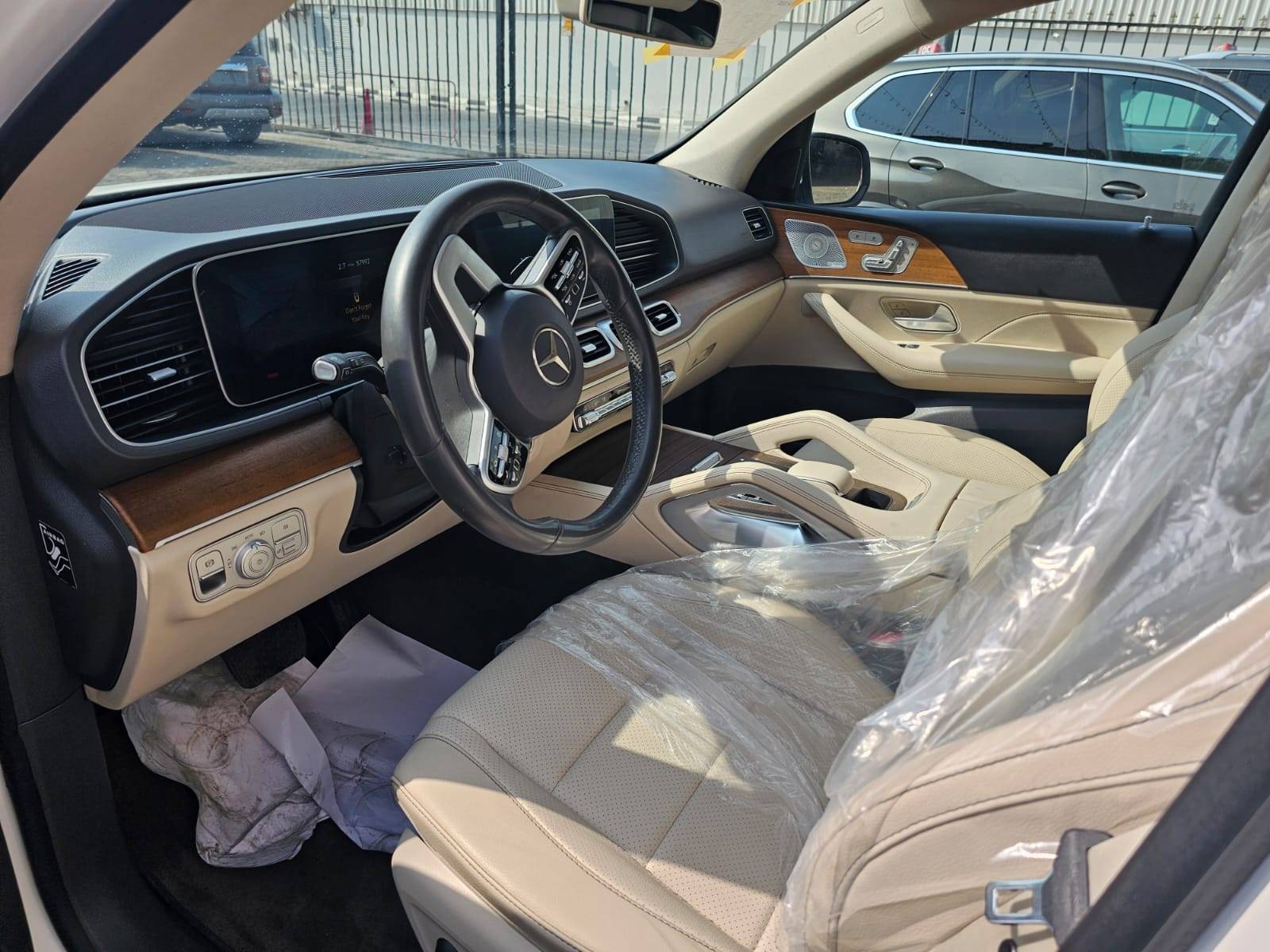 2020 MERCEDES BENZ GLE 350 — 57989 Miles — Lot 67043595 - Marhaba Auctions Used Cars - Image 9