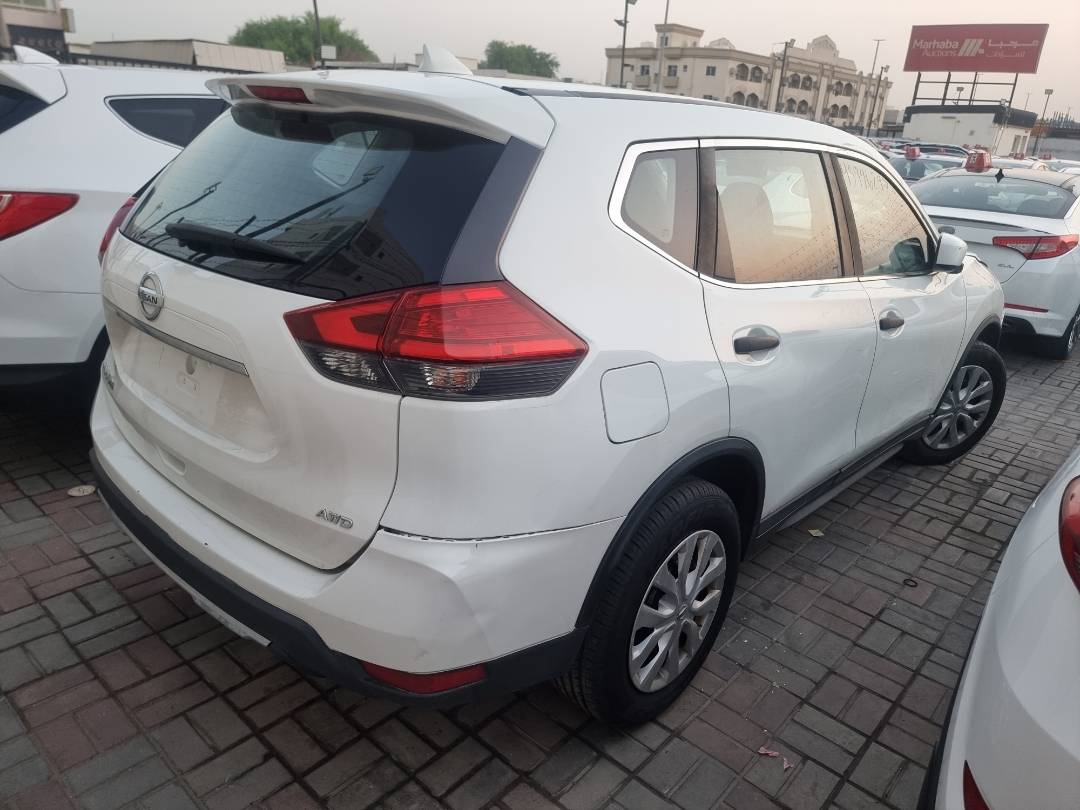 NISSAN ROGUE 2017 - Marhaba Auction Used Cars - Image 4