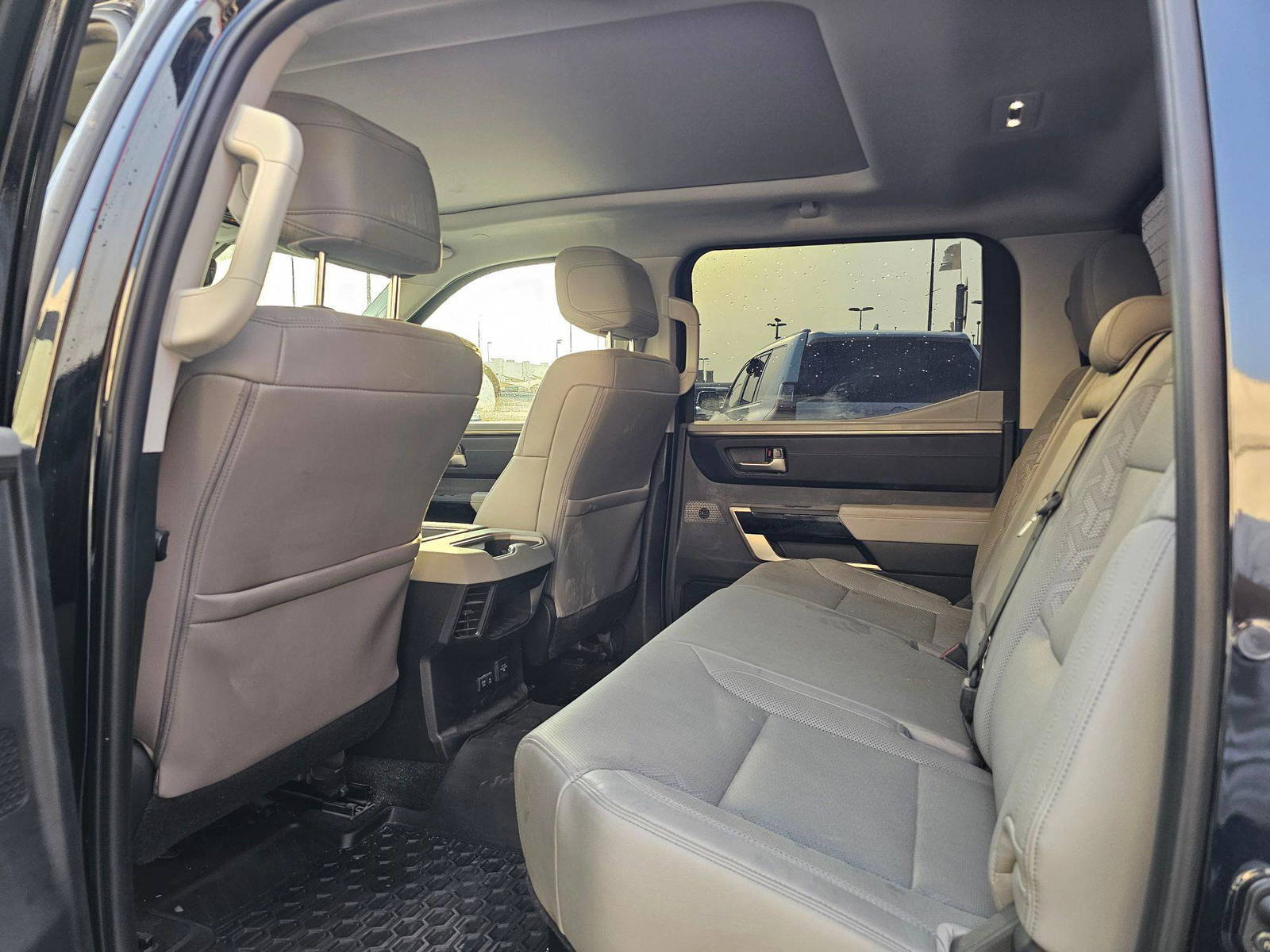 2023 TOYOTA TUNDRA — 47710 KM — Lot 76721924 — Souq - Marhaba Auctions Used Cars - Image 6