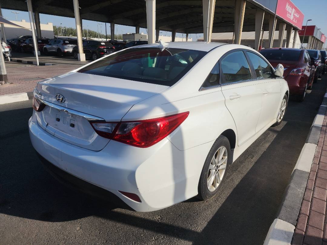2014 HYUNDAI SONATA — 173024 Miles — Lot 73744353 - Marhaba Auctions Used Cars - Image 11