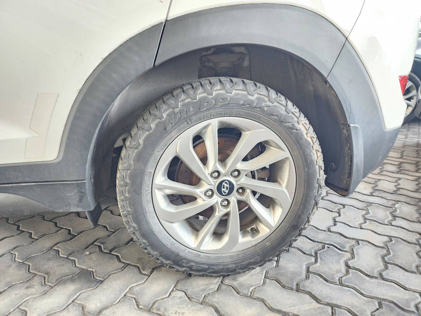 HYUNDAI TUCSON 2016 - Marhaba Auction Used Cars - Image 10