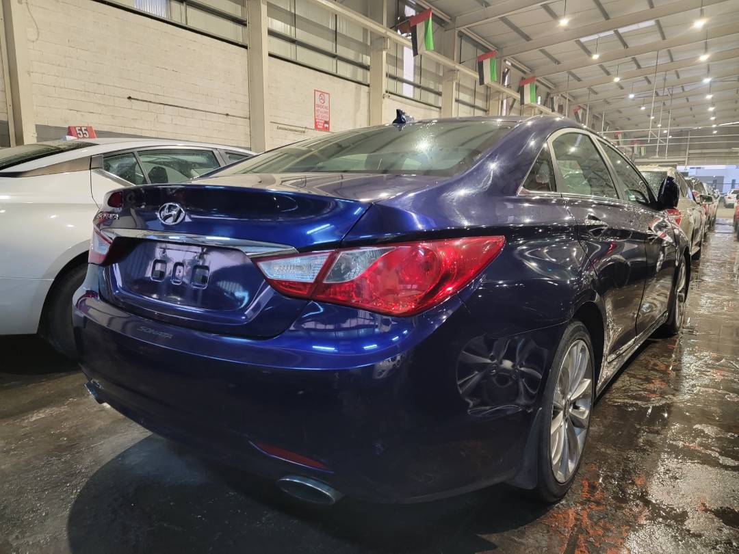 2013 HYUNDAI SONATA — 203920 Miles — Lot H676441 — Main - Marhaba Auctions Used Cars - Image 3