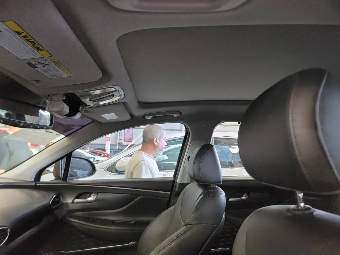 2019 HYUNDAI SANTA FE — 45207 Miles — Lot 68810353 - Marhaba Auctions Used Cars - Image 9
