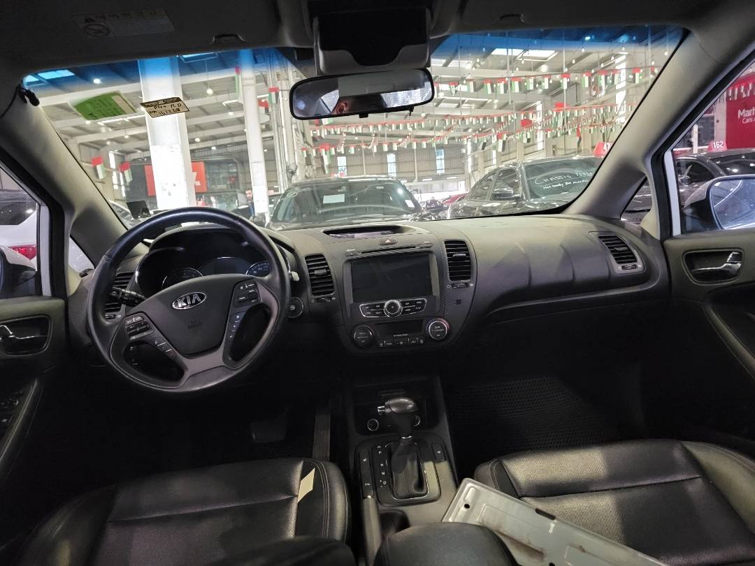 2013 KIA K3 — 161268 KM — Lot 000854 — Main - Marhaba Auctions Used Cars - Image 8