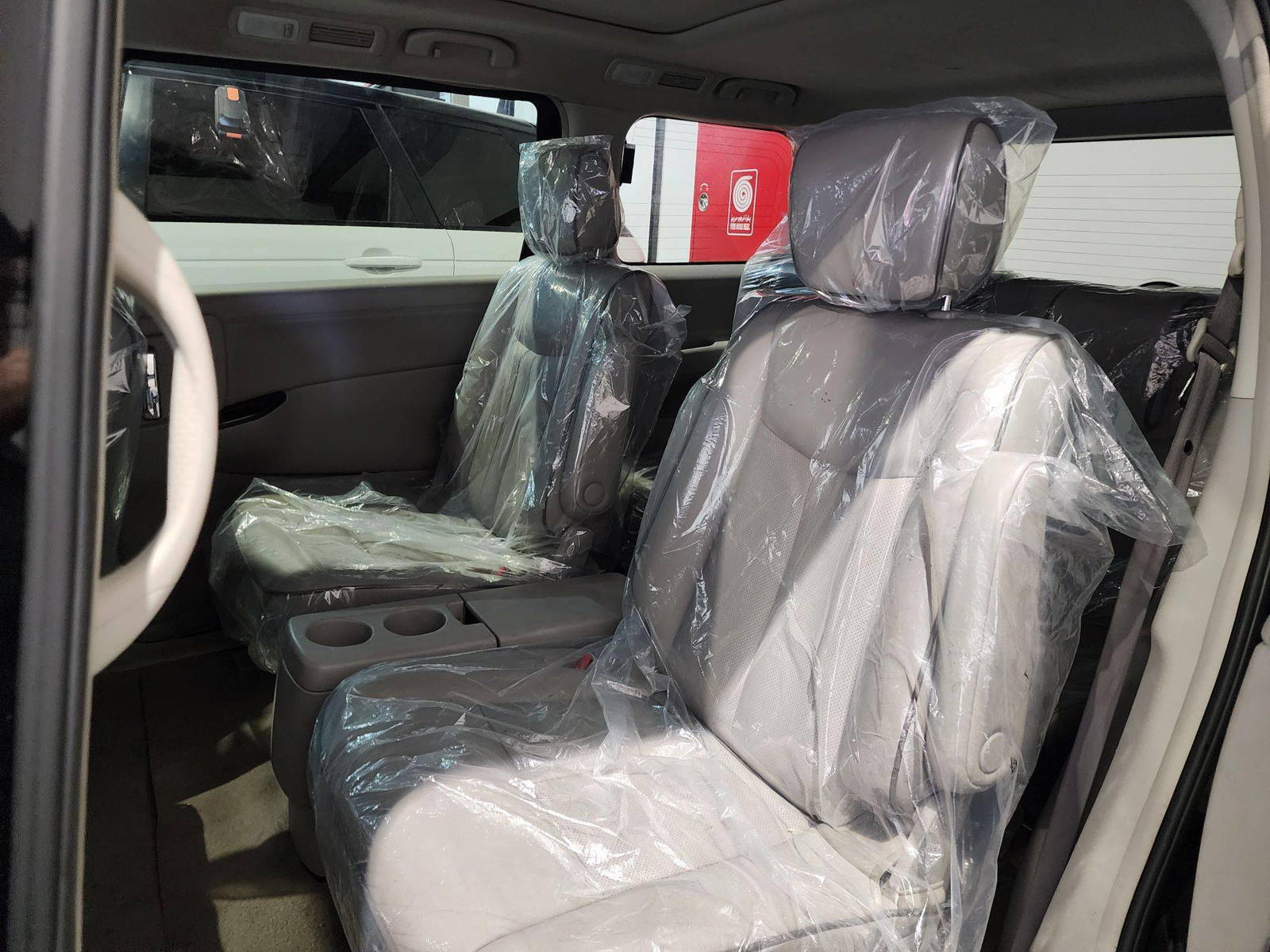 2012 NISSAN QUEST — 215449 Miles — Lot 9035543 — Al Quoz - Marhaba Auctions Used Cars - Image 11