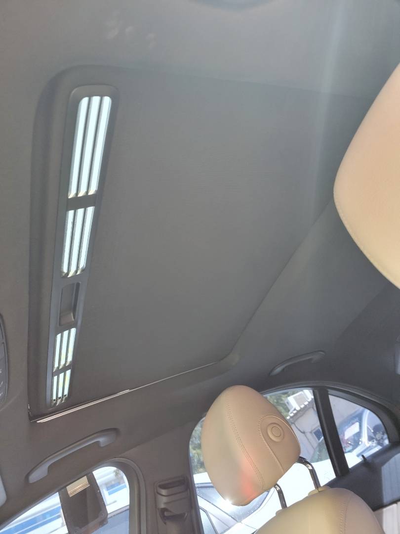 MERCEDES BENZ C300 2018 - Marhaba Auction Used Cars - Image 10