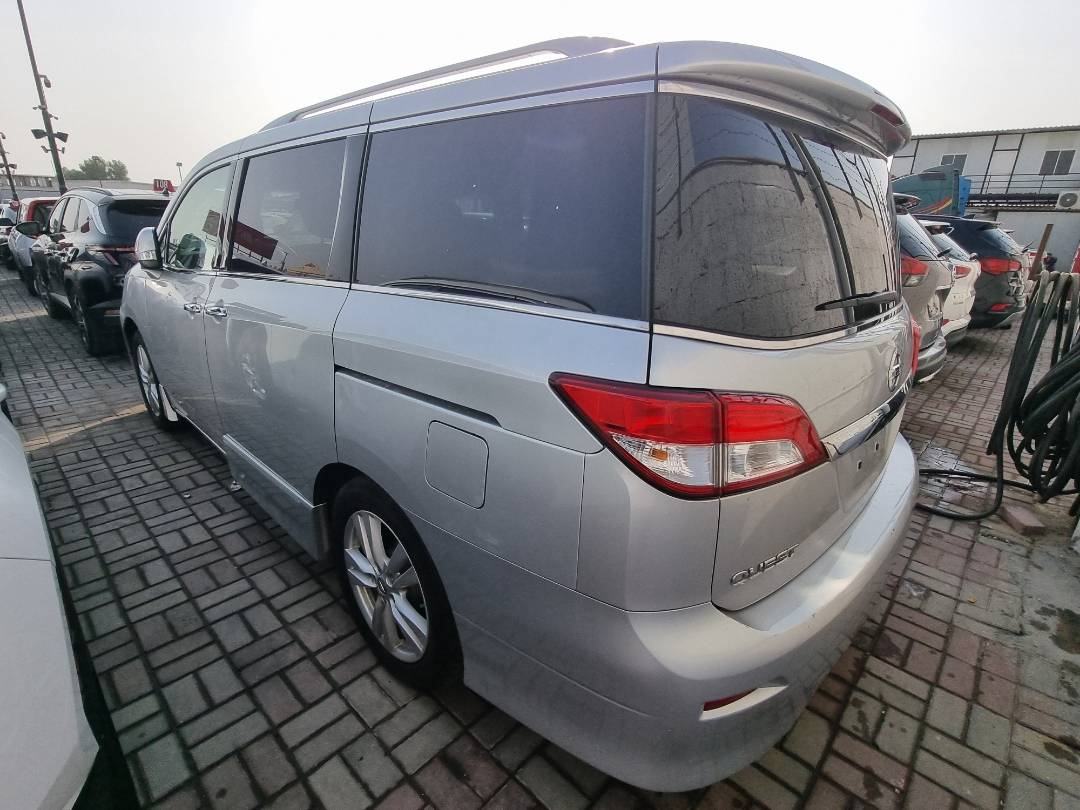 2011 NISSAN QUEST — 169018 Miles — Lot 215478 — Ind. 12 - Marhaba Auctions Used Cars - Image 5