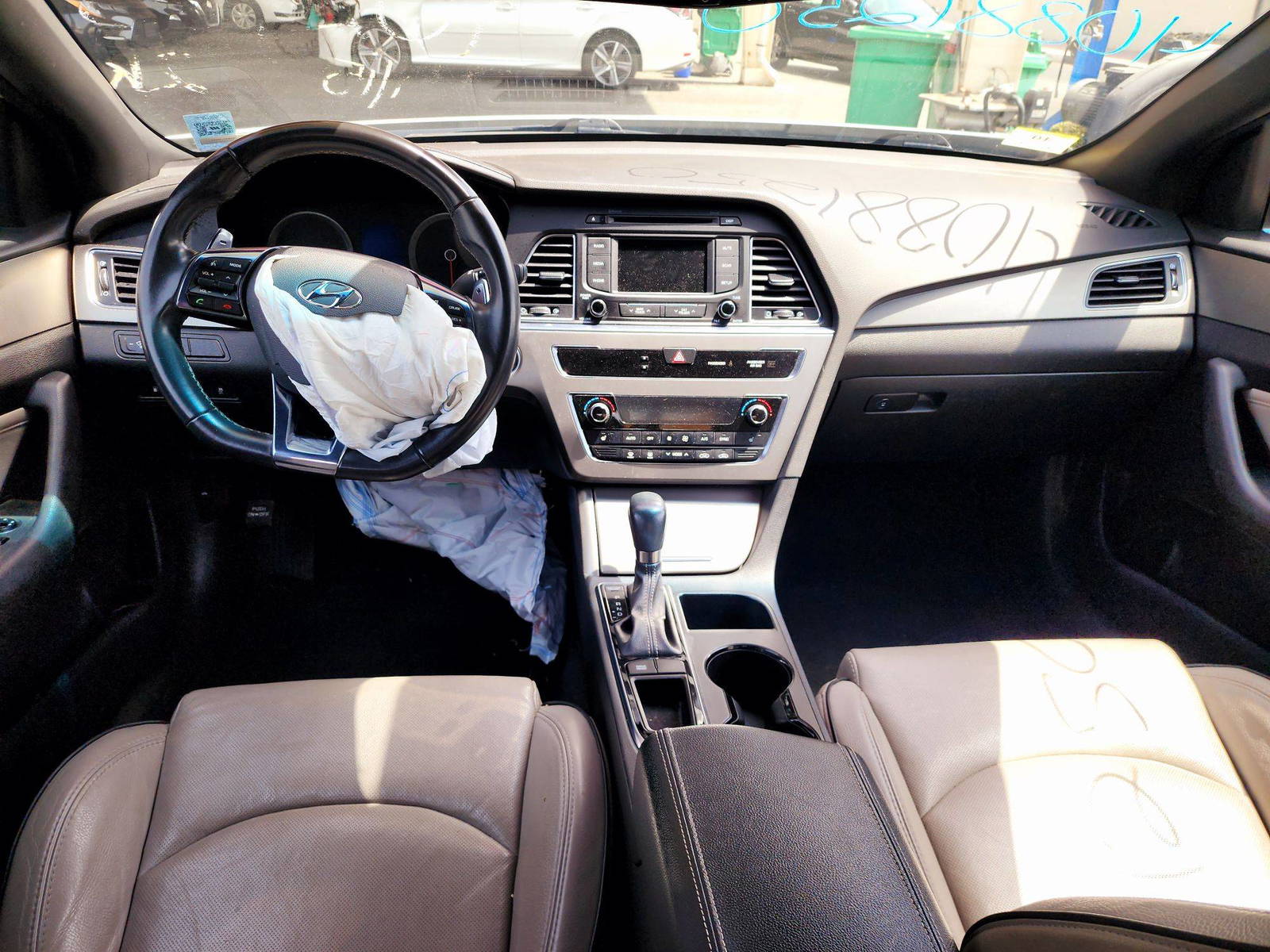 2015 HYUNDAI SONATA — 120520 Miles — Lot 40881250 — Souq - Marhaba Auctions Used Cars - Image 7