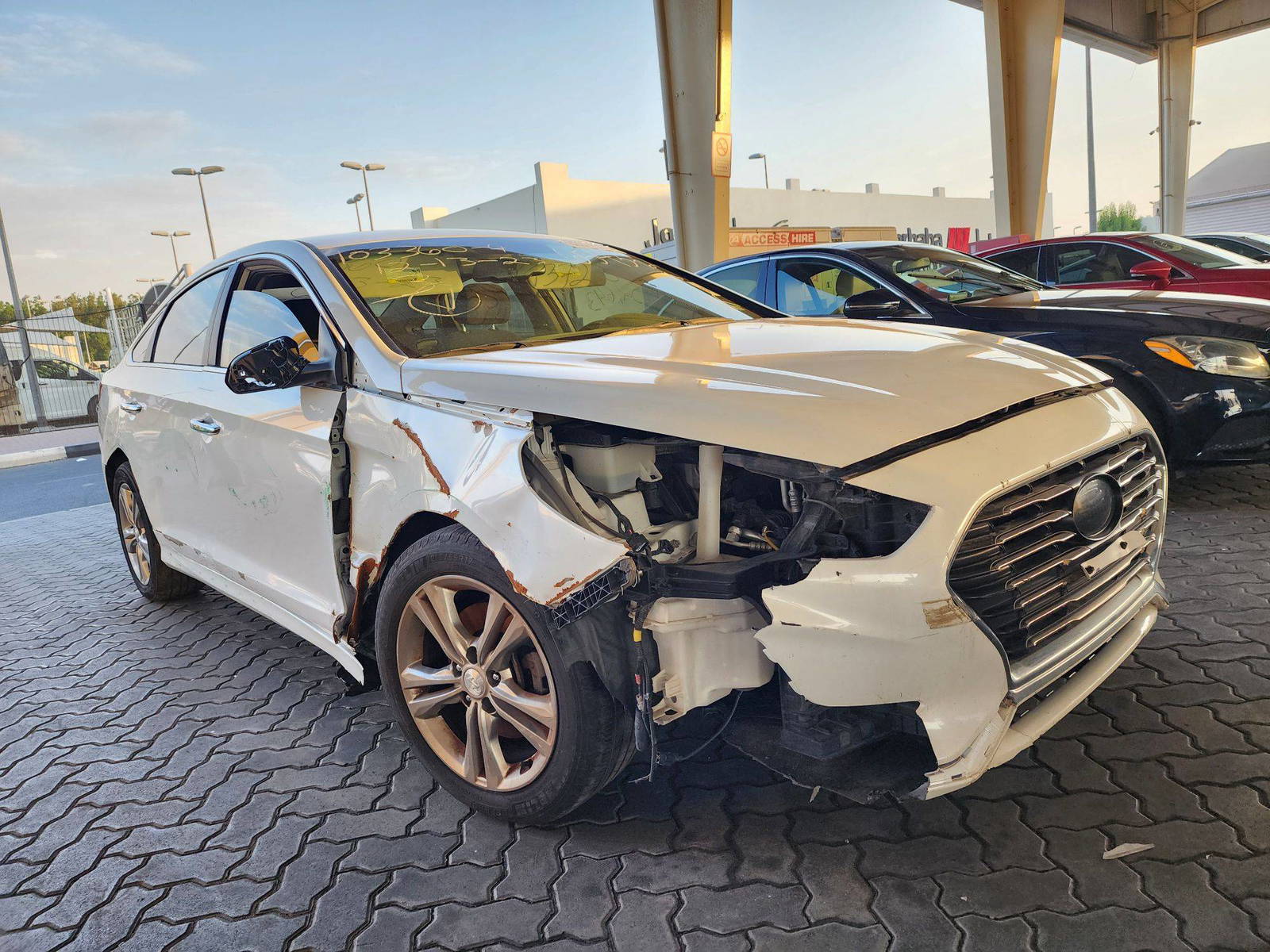 2018 HYUNDAI SONATA — 132643 Miles — Lot H654372 — Main - Marhaba Auctions Used Cars - Image 4