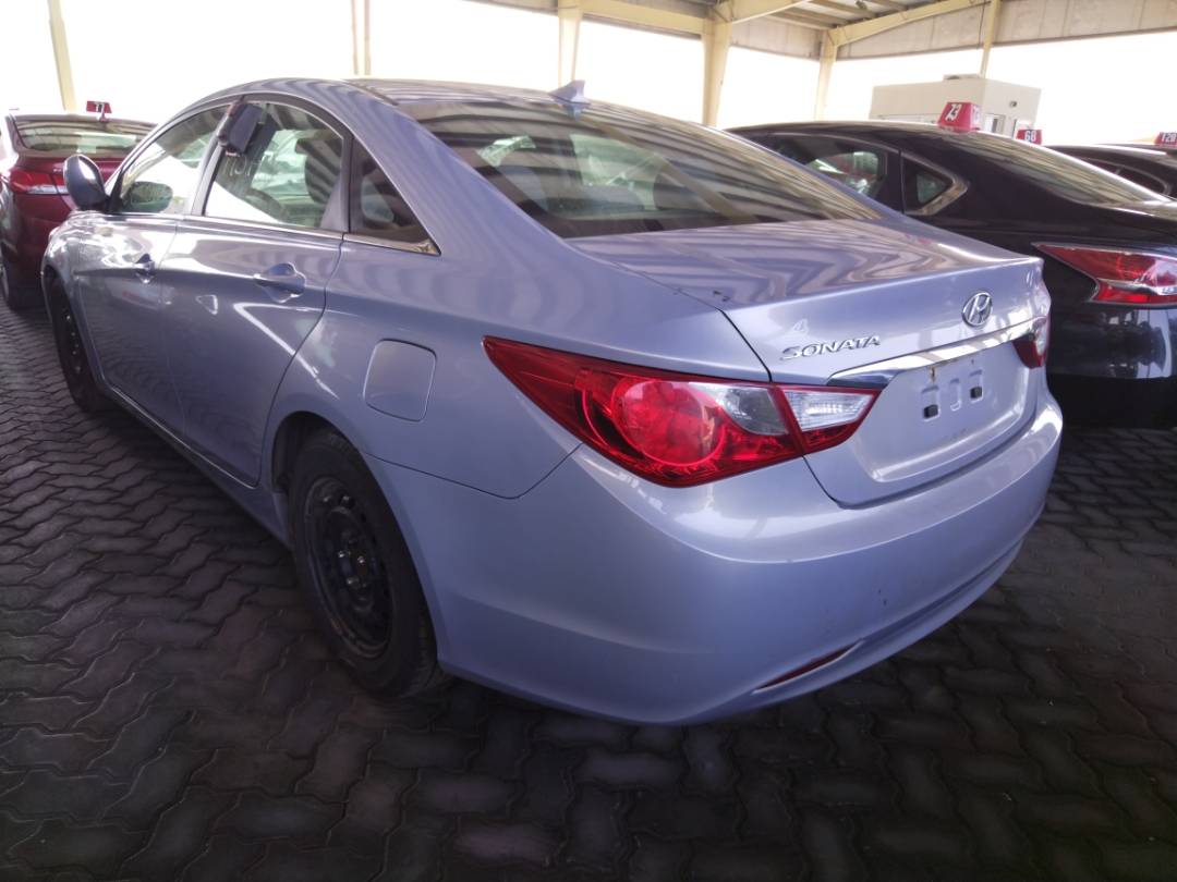 2013 HYUNDAI SONATA — 145148 Miles — Lot 68418703 - Marhaba Auctions Used Cars - Image 4