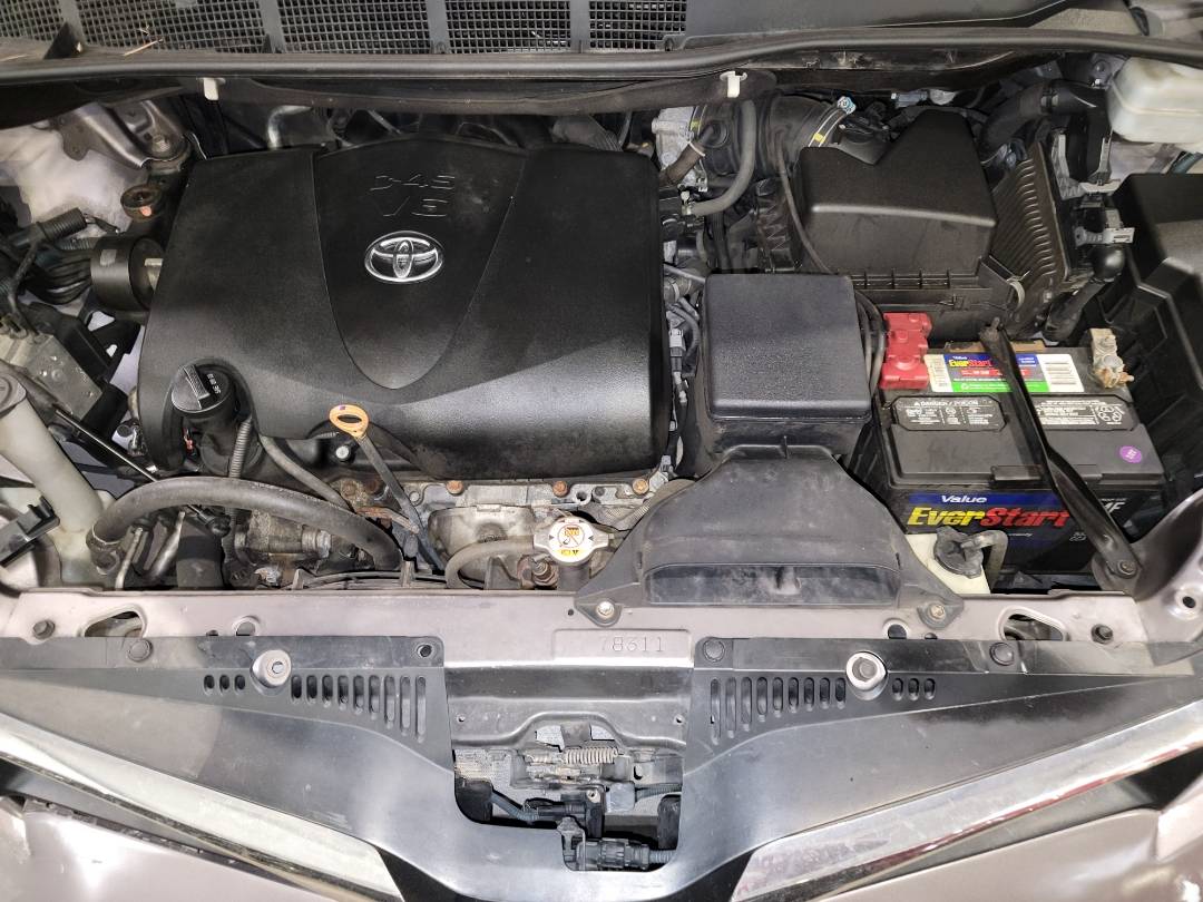 2019 TOYOTA SIENNA — 160601 Miles — Lot 38609181 — Main - Marhaba Auctions Used Cars - Image 8
