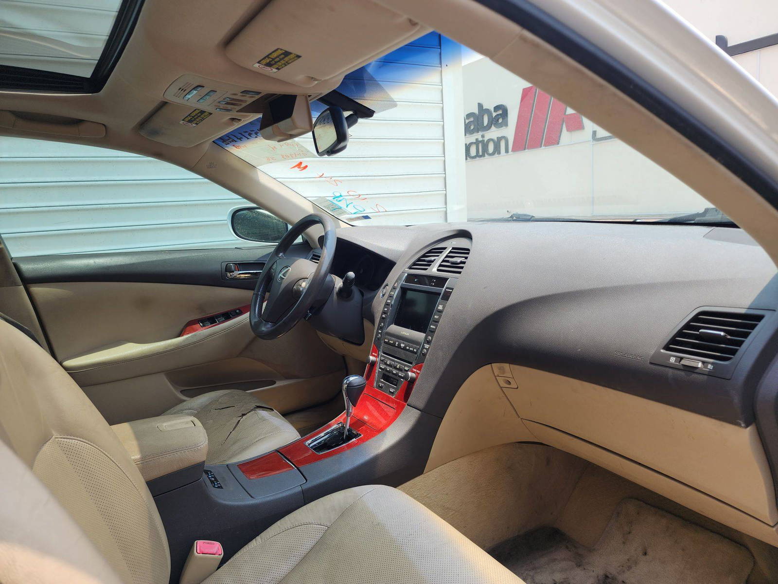 2008 LEXUS ES 350 — 214723 Miles — Lot 40963 — Souq - Marhaba Auctions Used Cars - Image 7