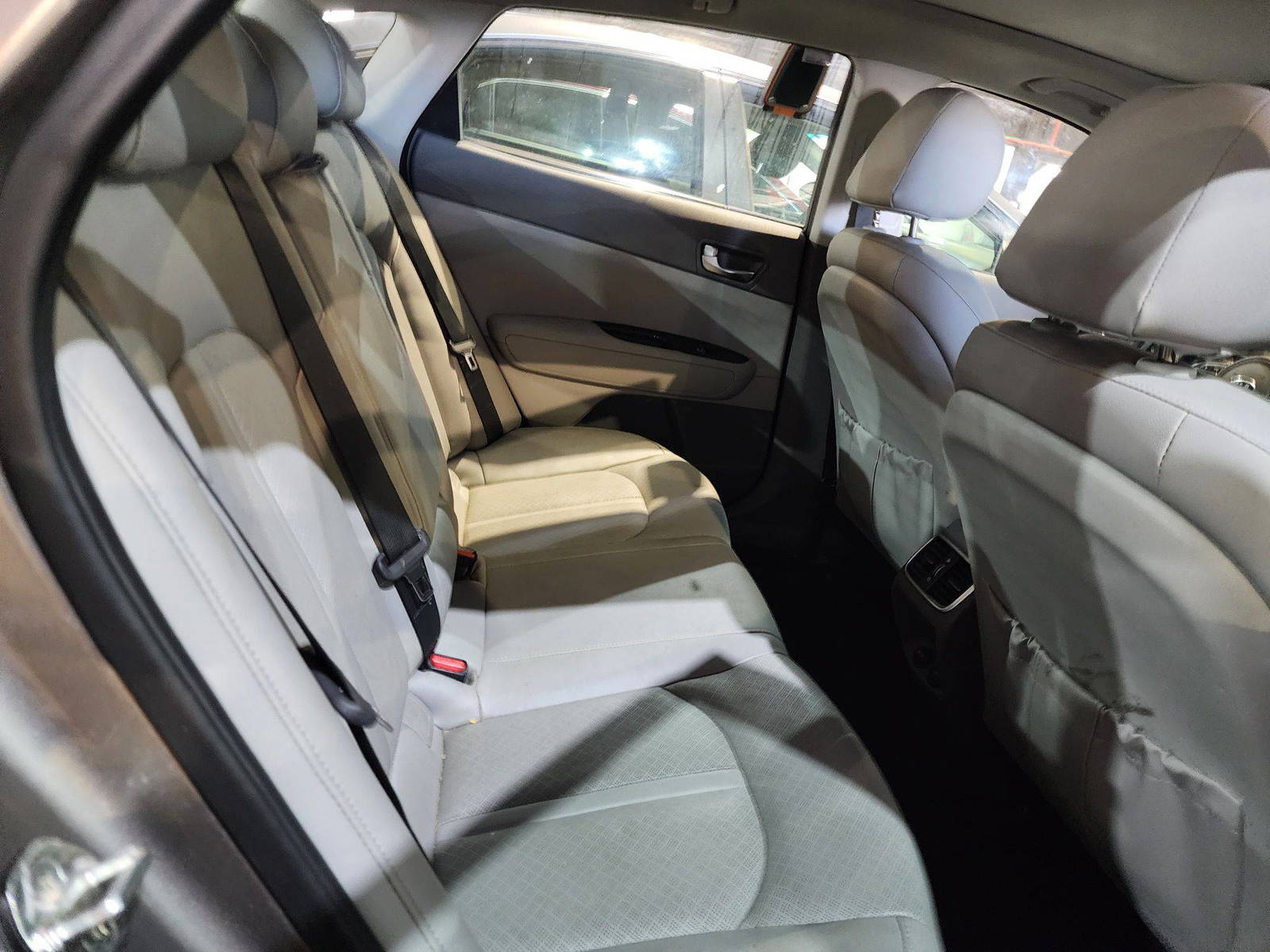 2018 KIA OPTIMA — 78901 Miles — Lot 124587 — Al Quoz - Marhaba Auctions Used Cars - Image 7